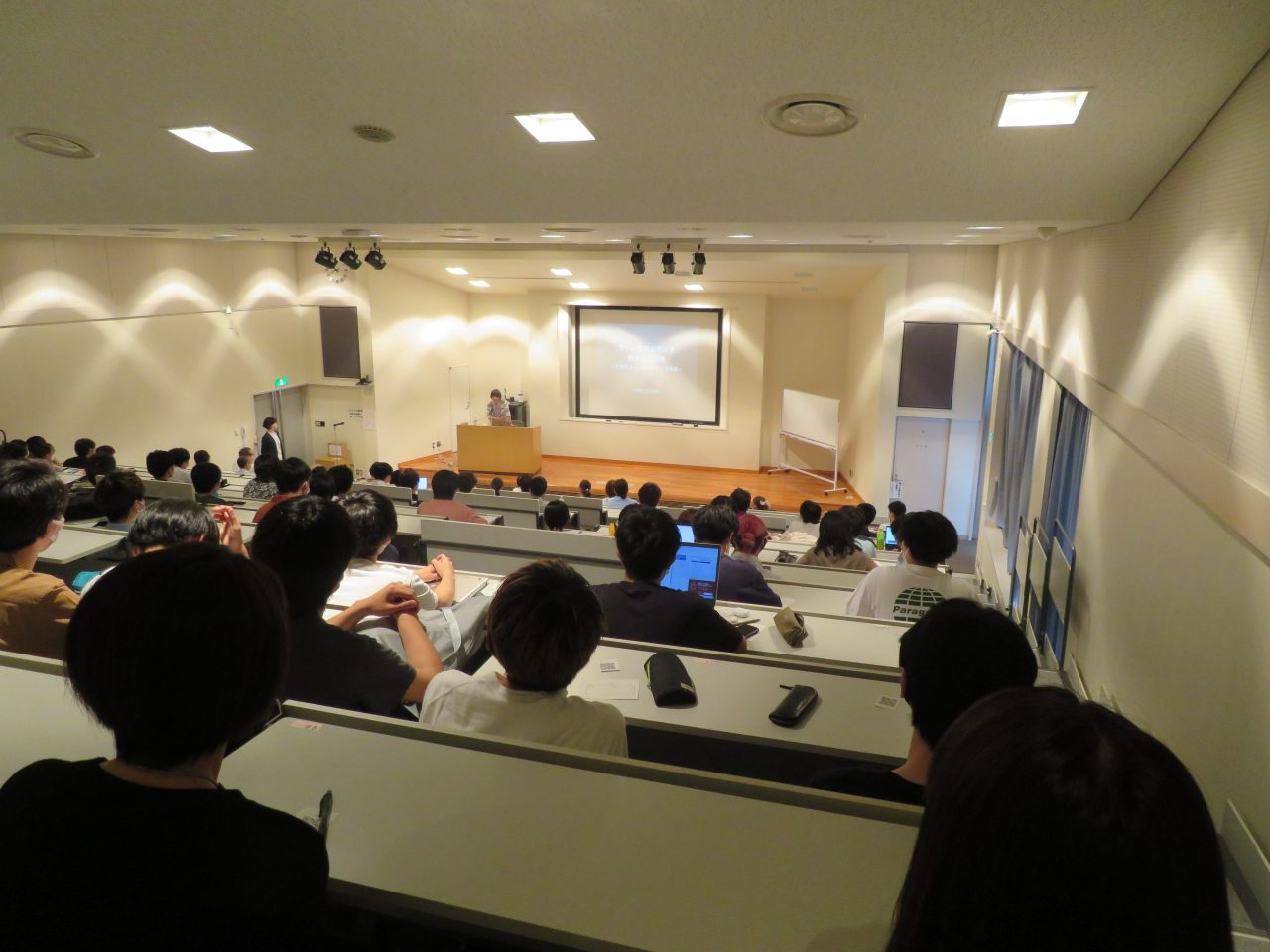 講演会 講演会